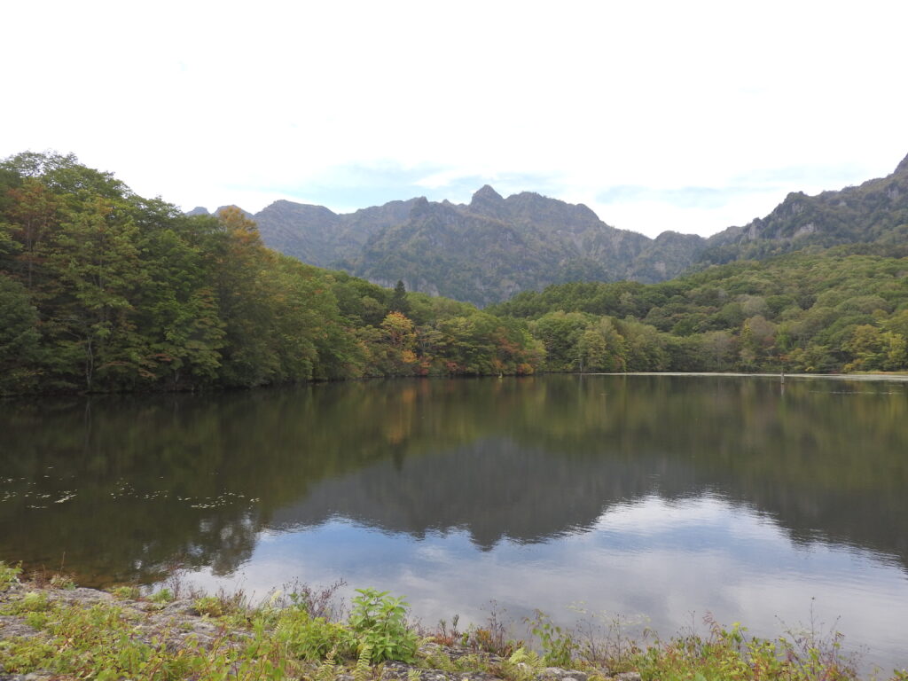 戸隠神社　鏡池全景